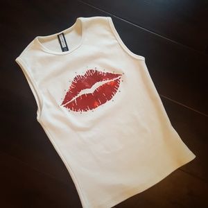 Kiss sleevless tank